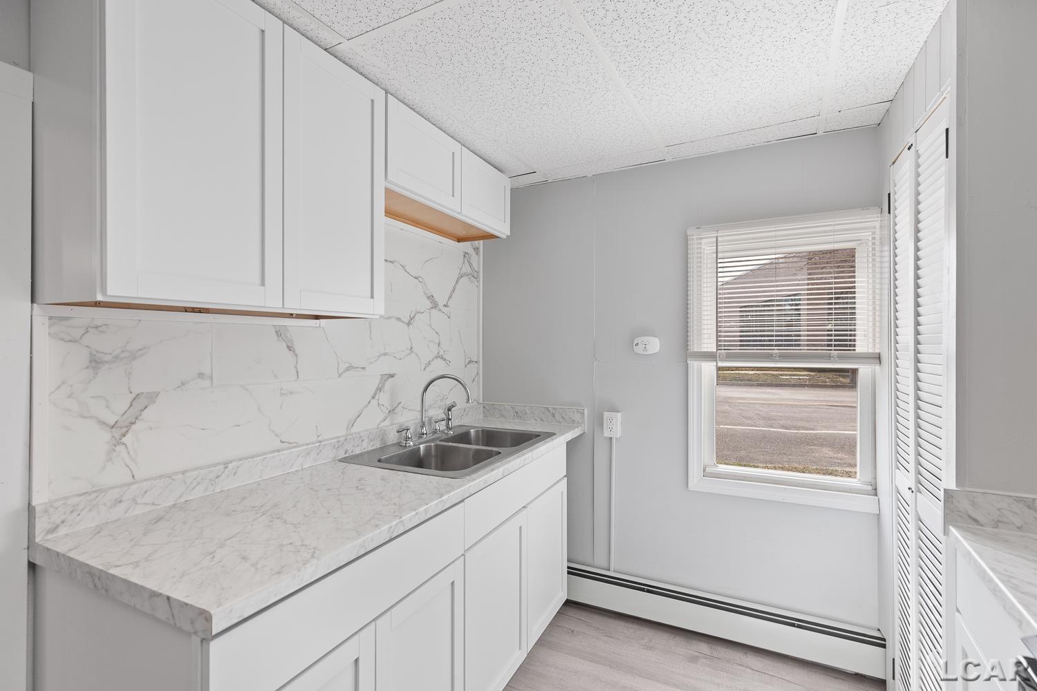 206 Ormsby Street Property Photo 13