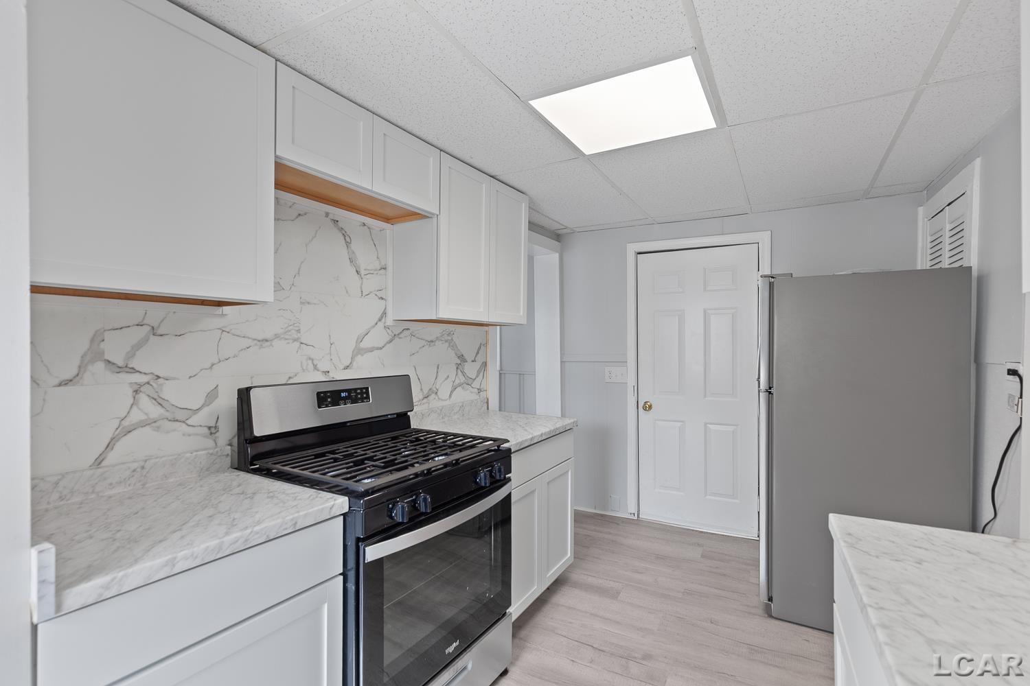 206 Ormsby Street Property Photo 16