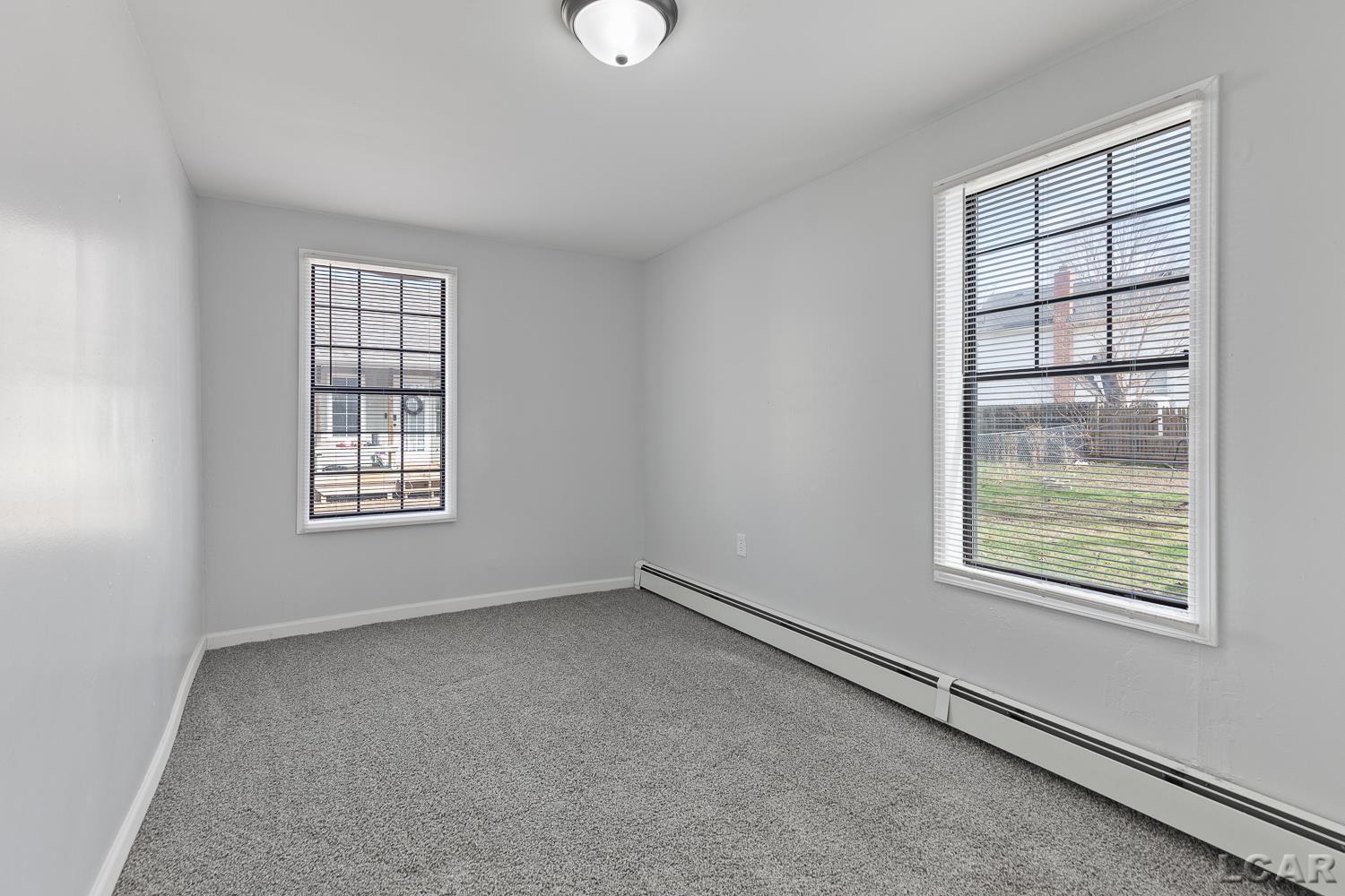 206 Ormsby Street Property Photo 21
