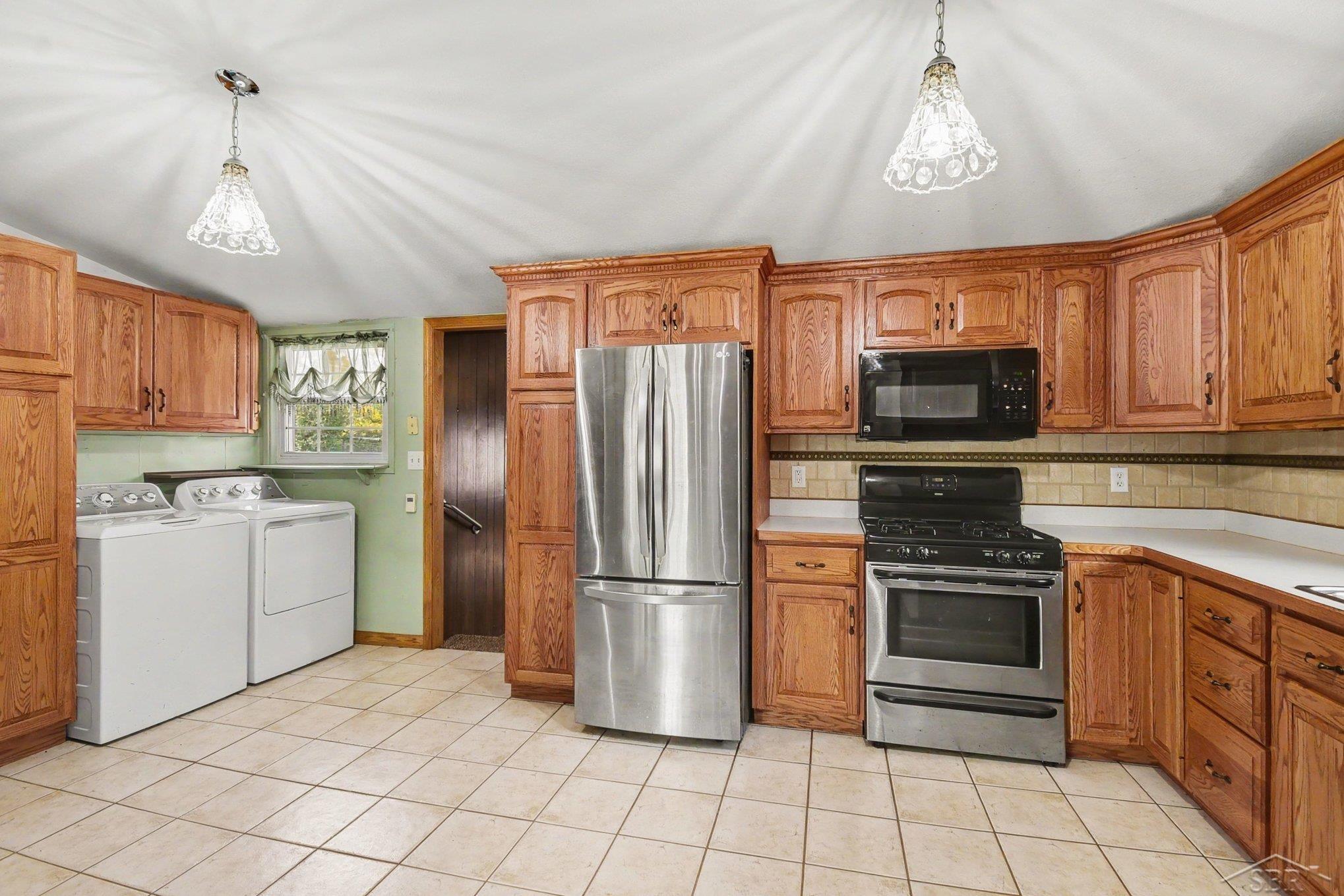 3430 Ada Drive Property Photo 6