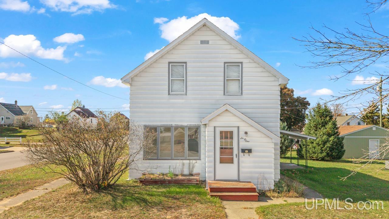 601 Ash Street Property Photo 1