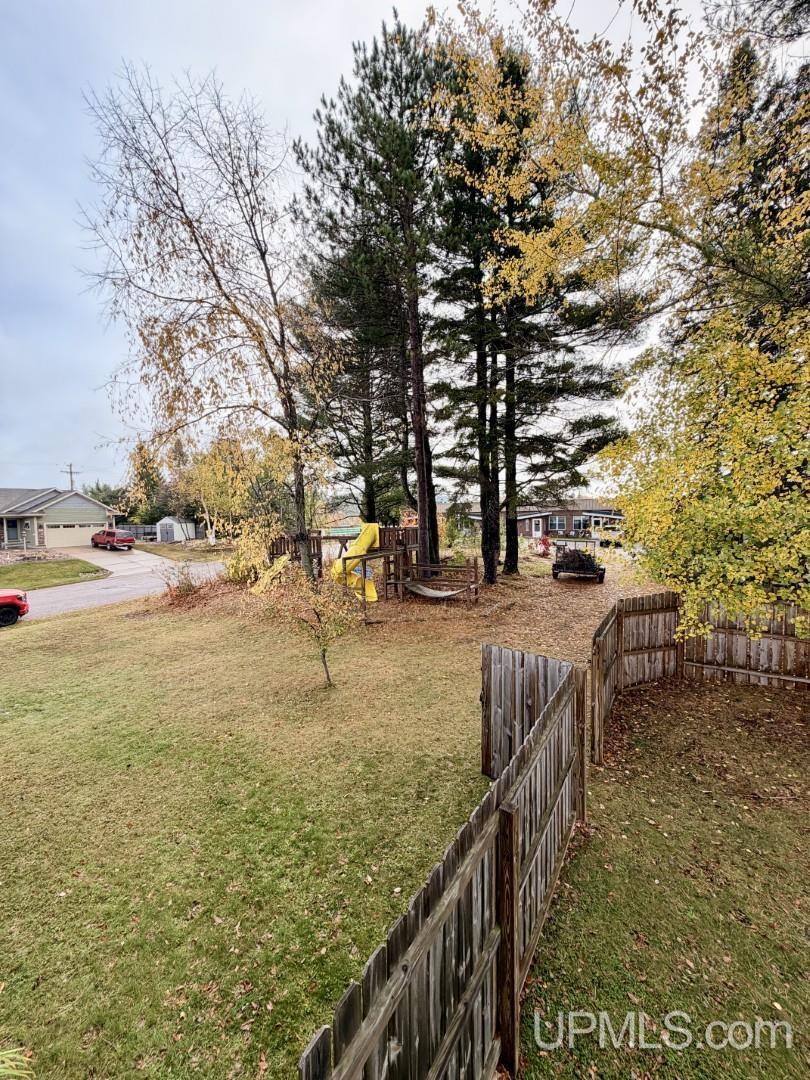 215 N Marigold Street Property Photo 52