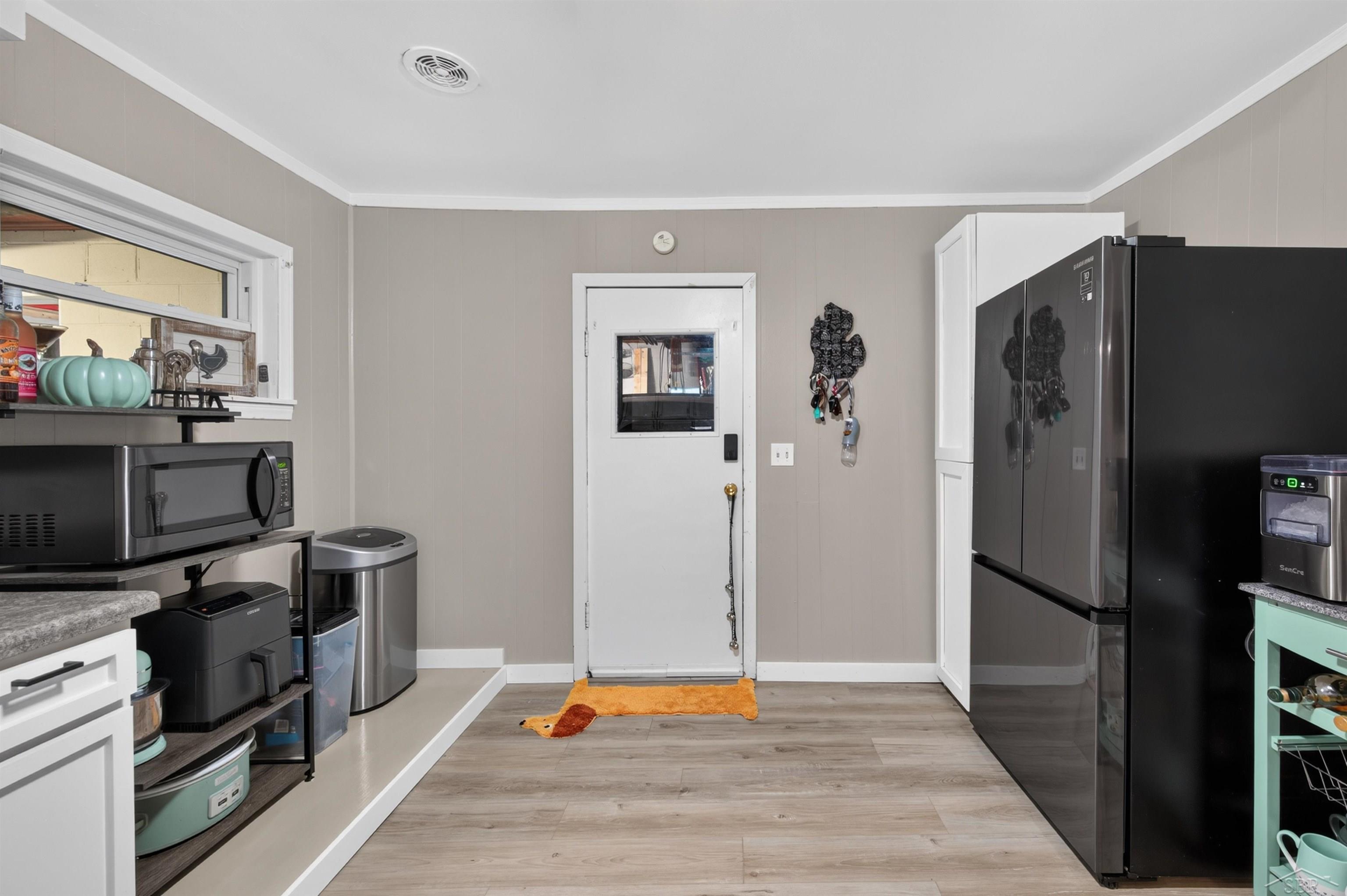 1232 Wellington Street Property Photo 7