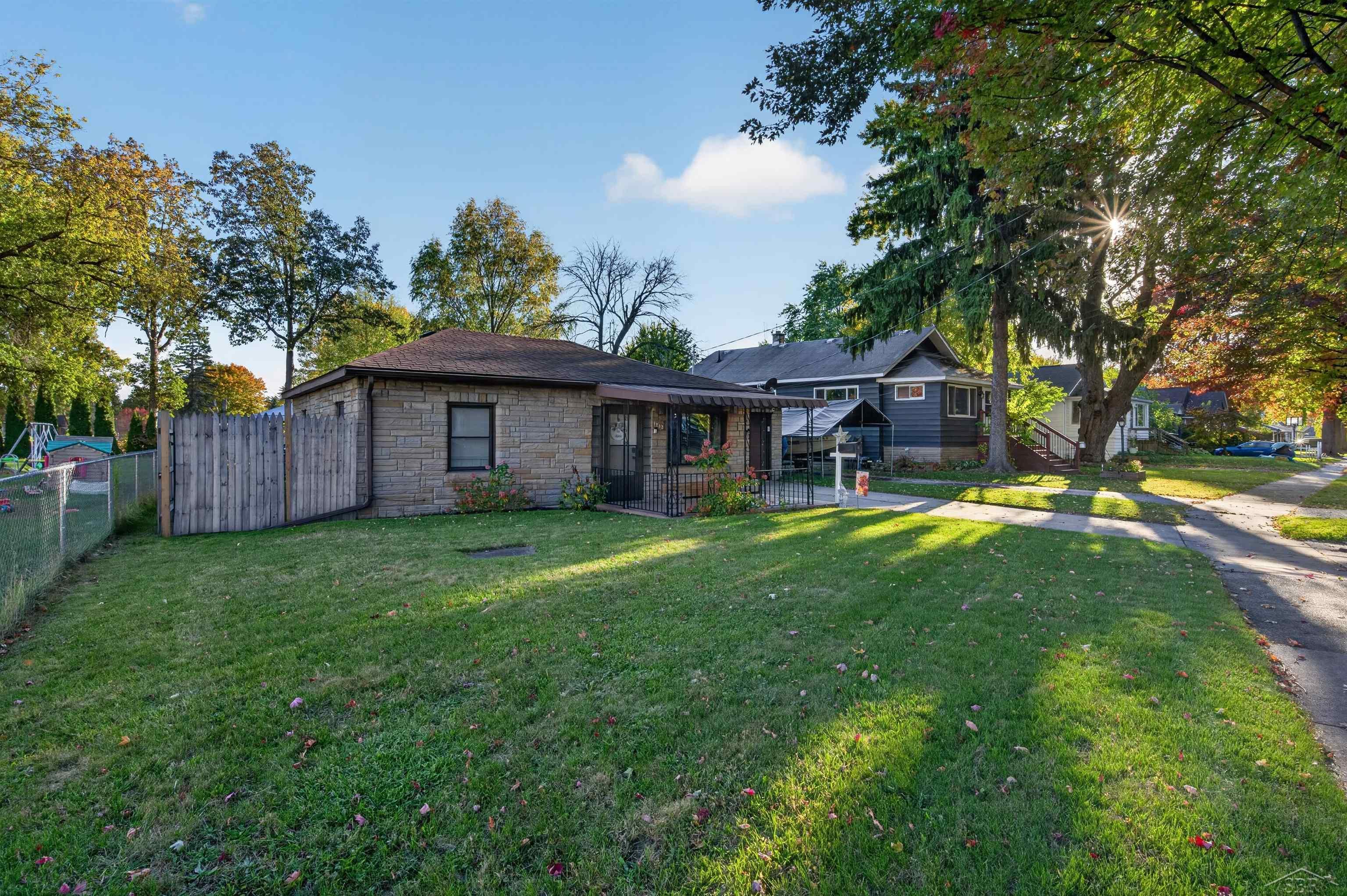 1232 Wellington Street Property Photo 15