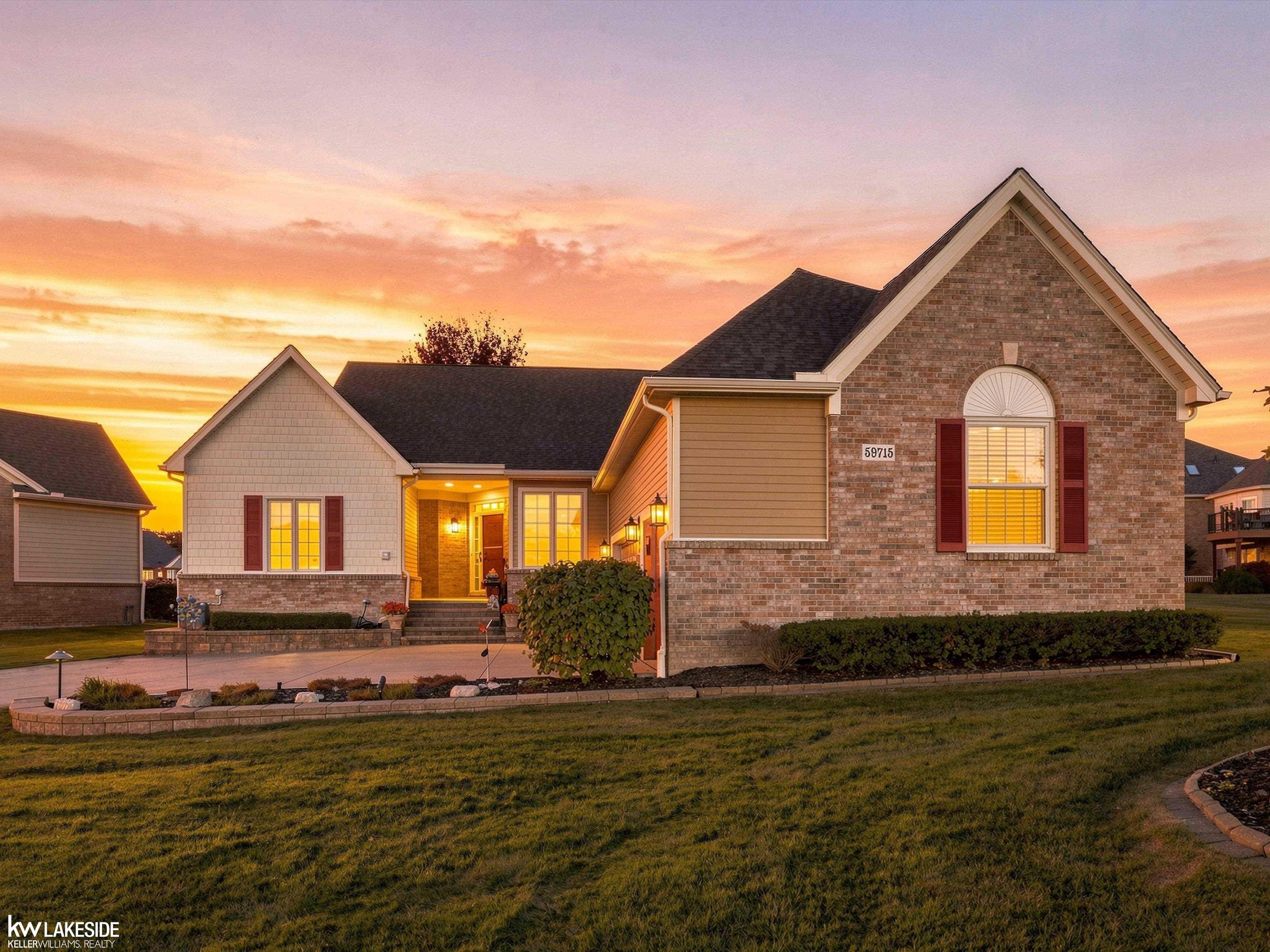 59715 Glacier Court Property Photo 1