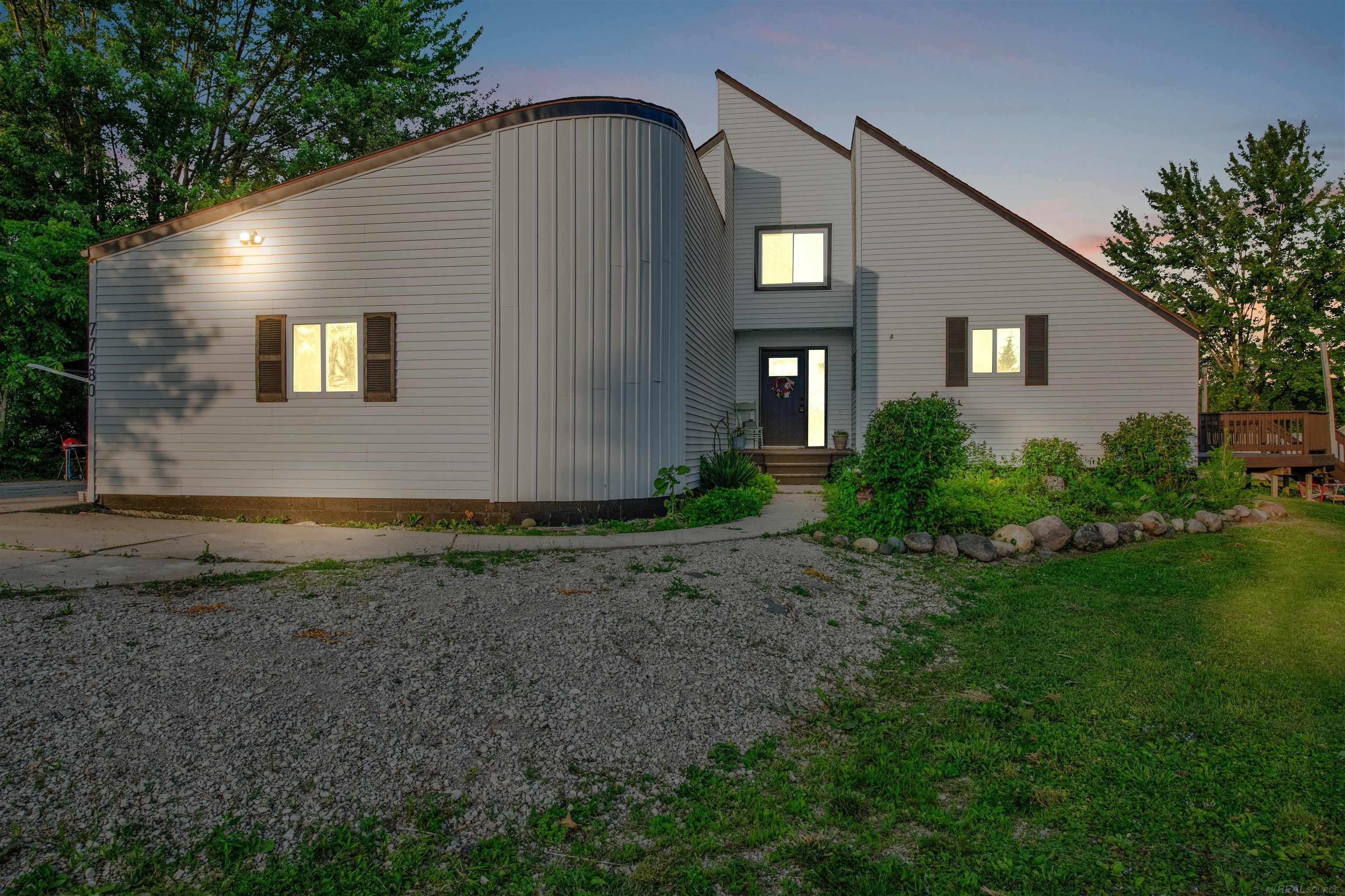 77280 Coon Creek Road Property Photo 1