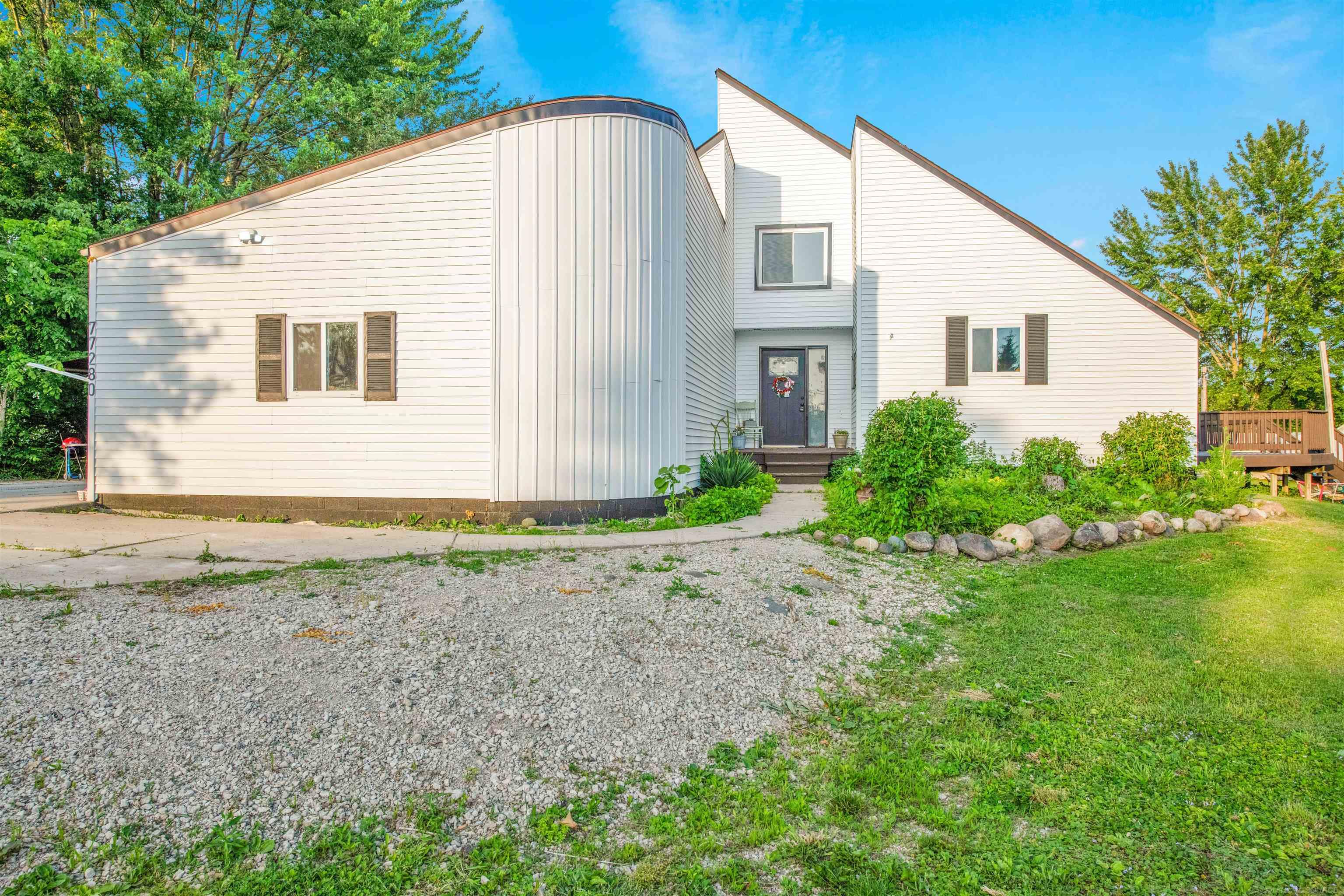 77280 Coon Creek Road Property Photo 3