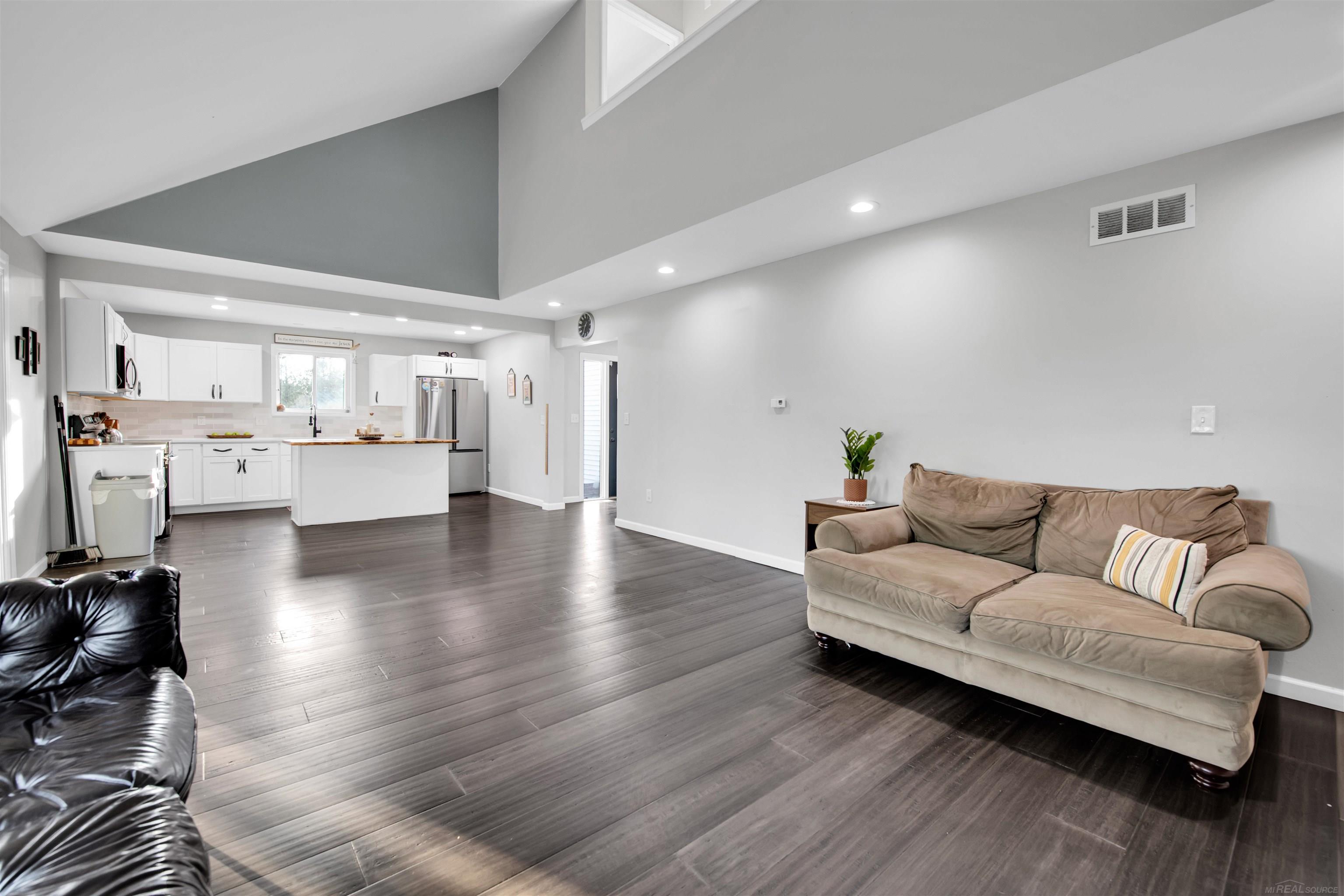 77280 Coon Creek Road Property Photo 8