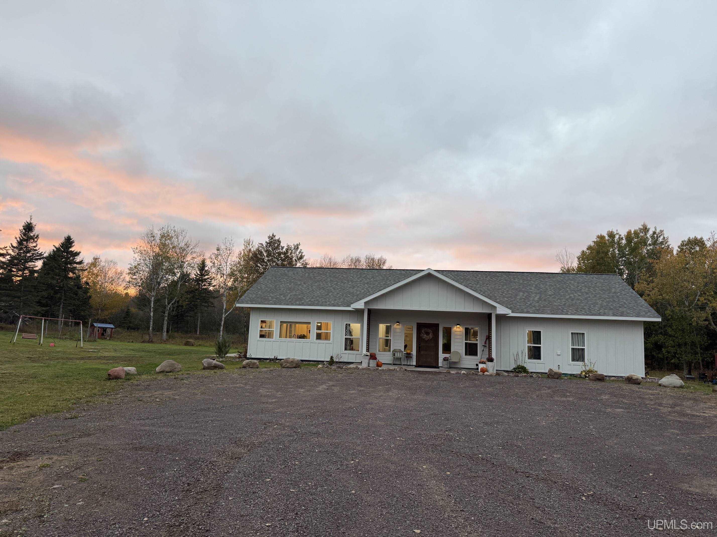 50273 Rauhala Road Property Photo 1