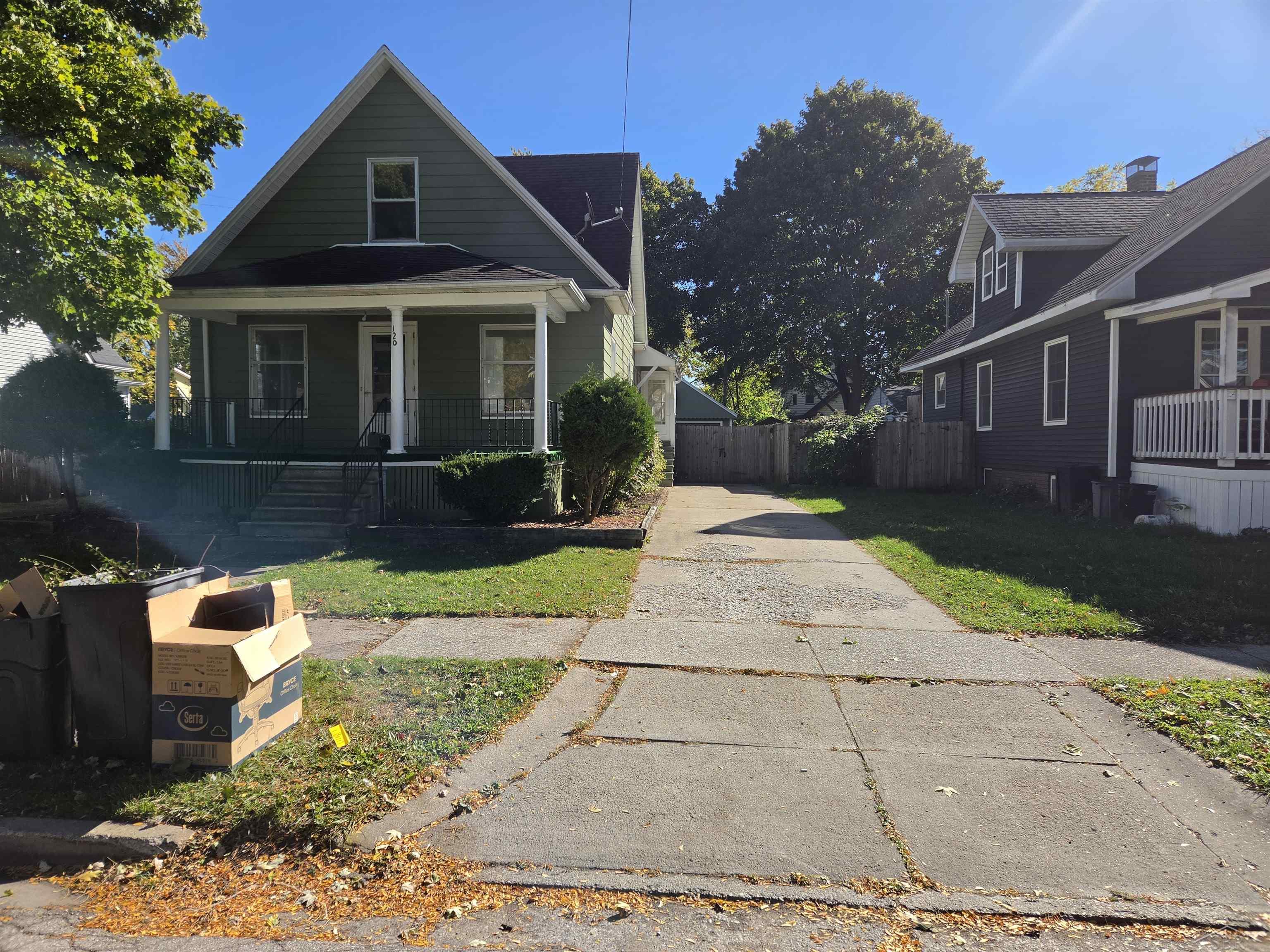 120 S Alexander Street Property Photo 1