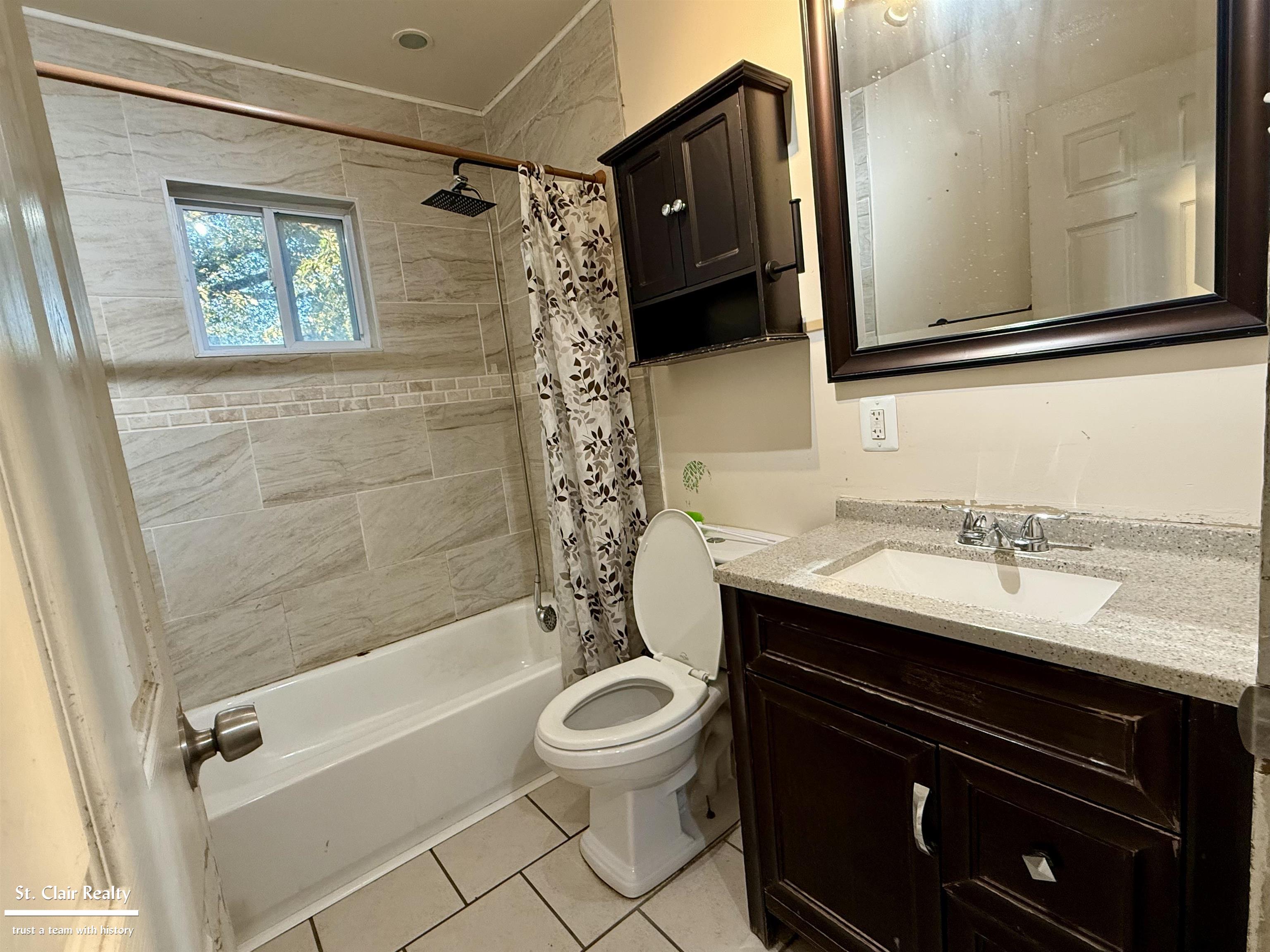 13075 Sidonie Avenue Property Photo 6