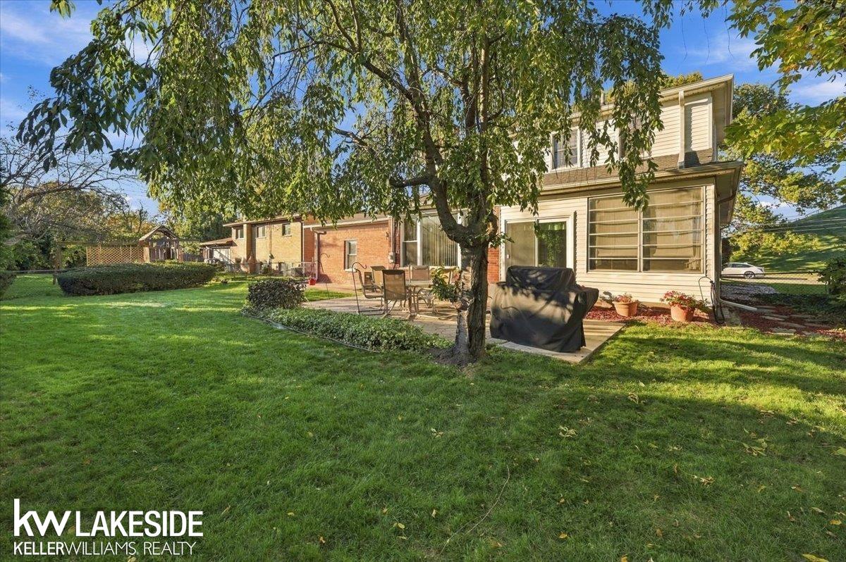 19016 Spindler Street Property Photo 5