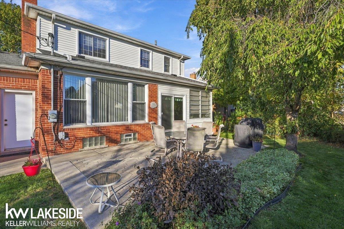 19016 Spindler Street Property Photo 7
