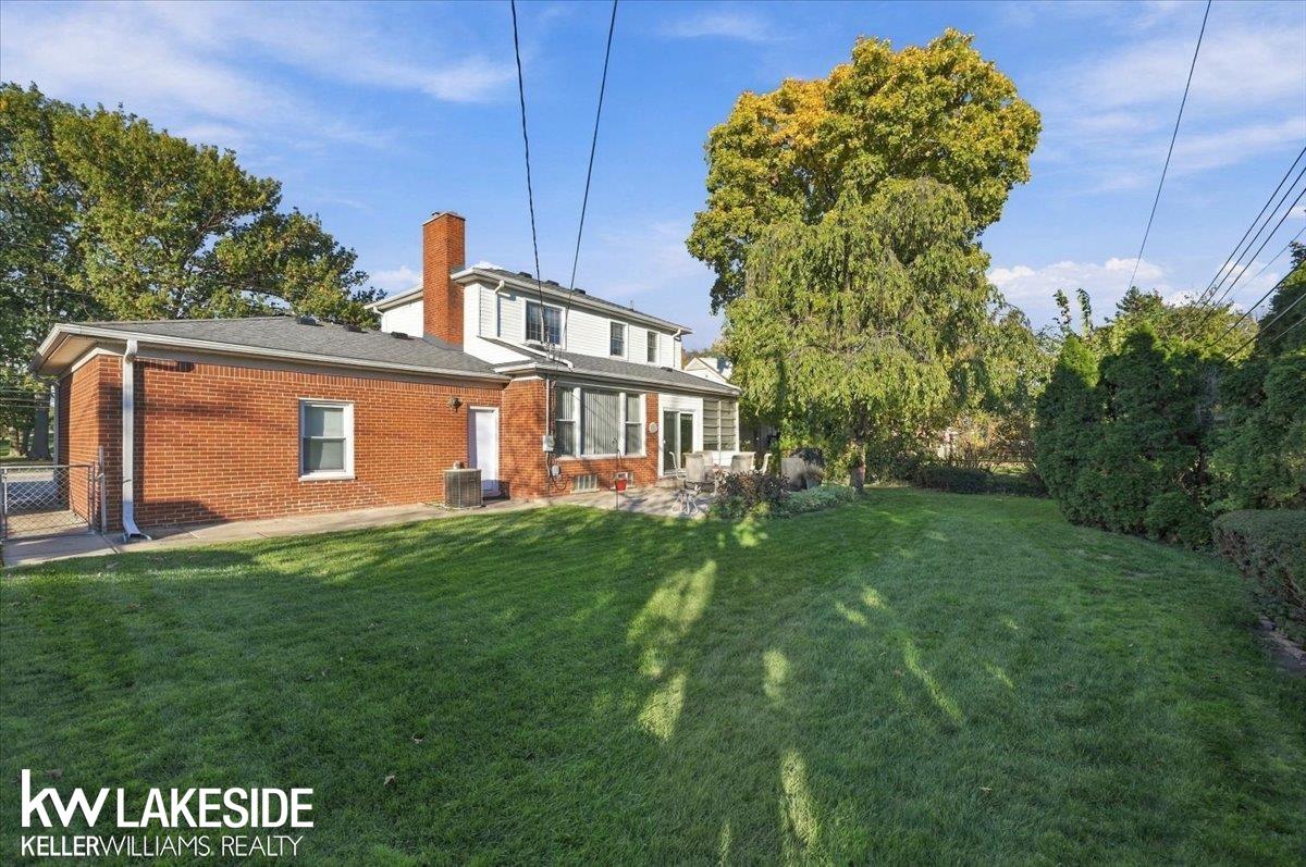 19016 Spindler Street Property Photo 9