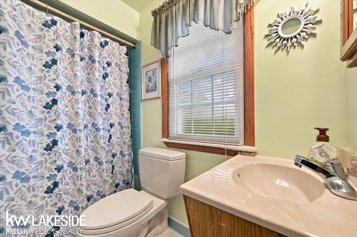19016 Spindler Street Property Photo 29