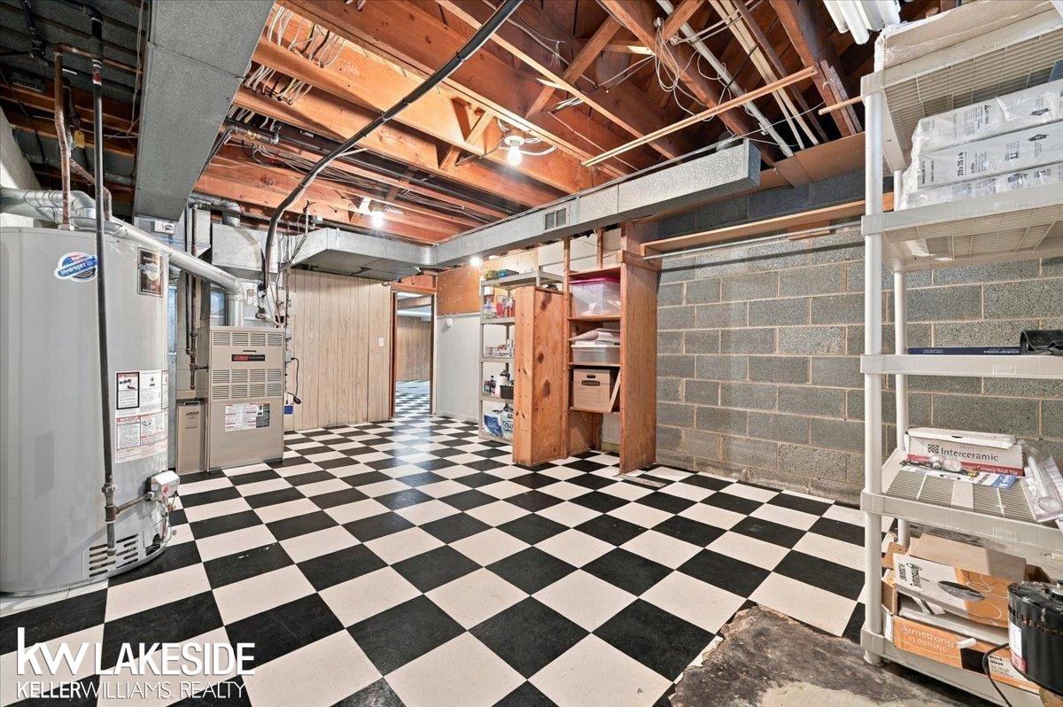 19016 Spindler Street Property Photo 35
