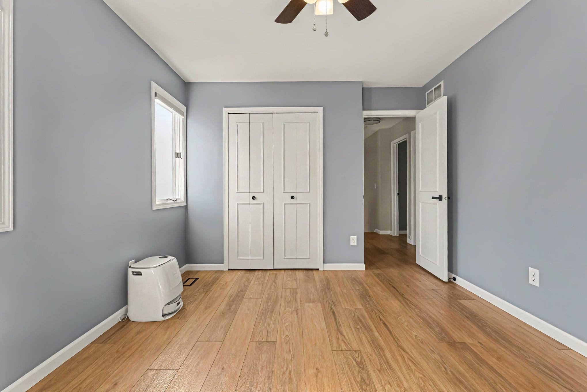 209 E Chapel Lane Property Photo 19