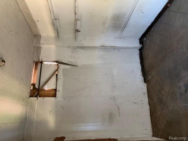 28805 Carlysle Street Property Photo 4
