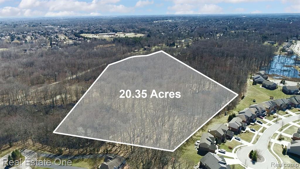 5700 Rolling Hills Drive Property Photo 9