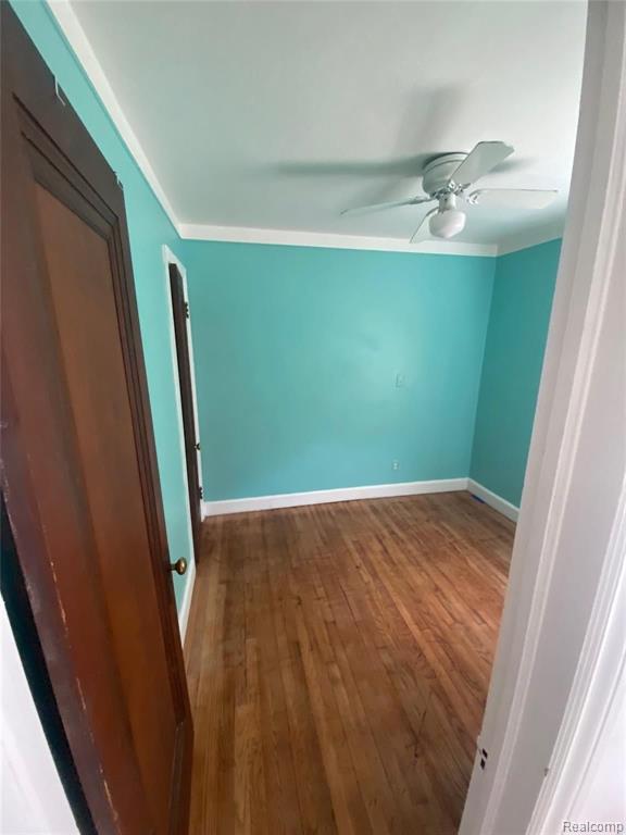 5750 Beaconsfield Street Property Photo 4