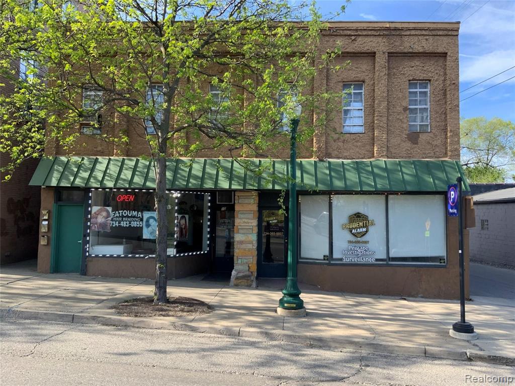8 W Michigan Avenue Property Photo 1