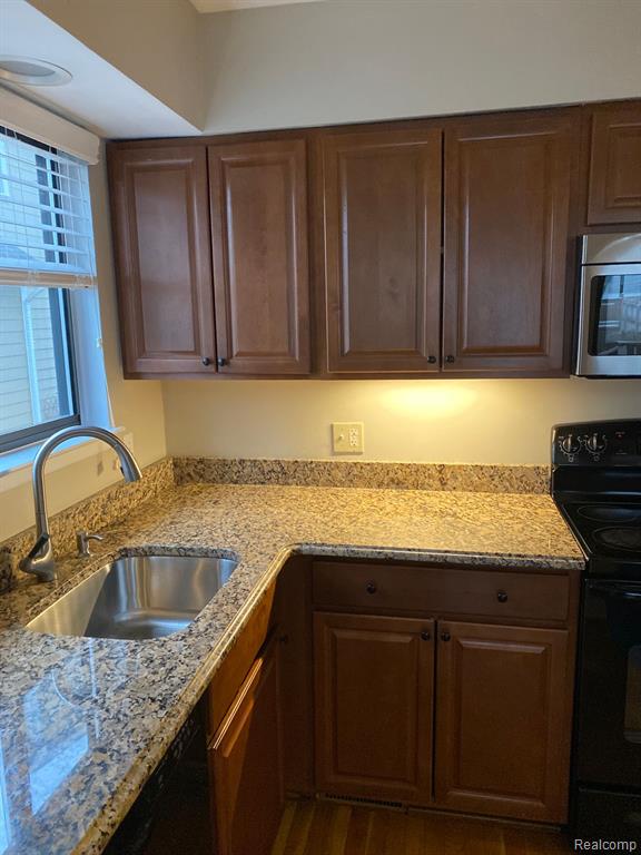1236 Smith Avenue Property Photo 8