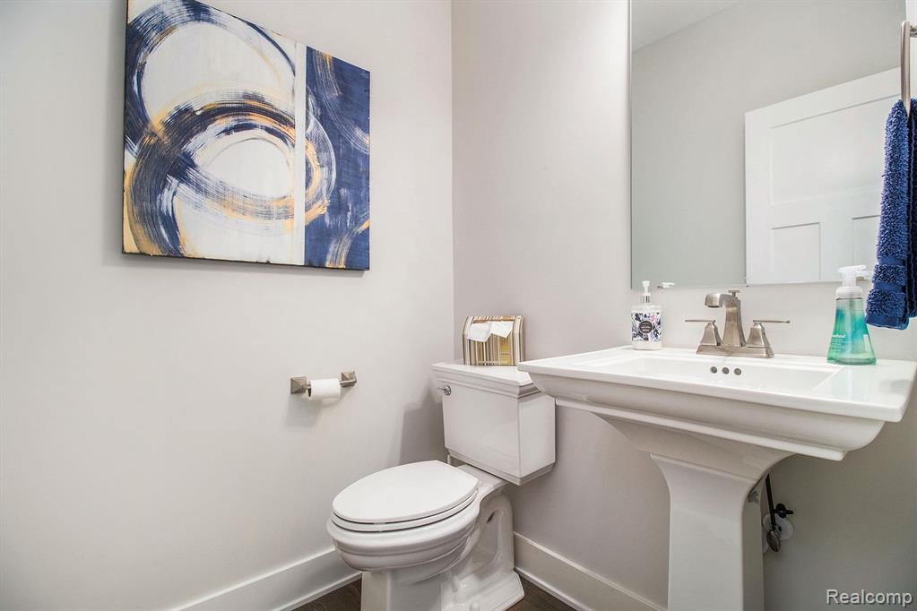 13327 Demil Drive Property Photo 30