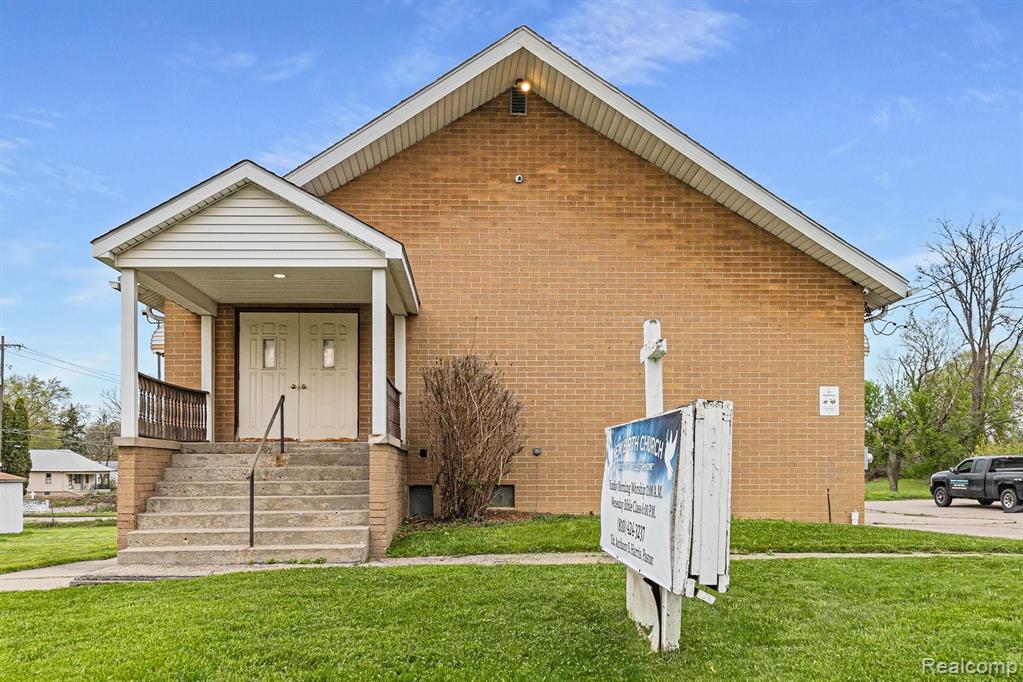 3918 Blackington Avenue Property Photo 25
