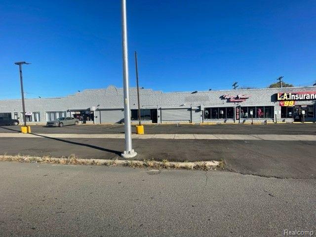 13000 Gratiot Avenue Property Photo 4
