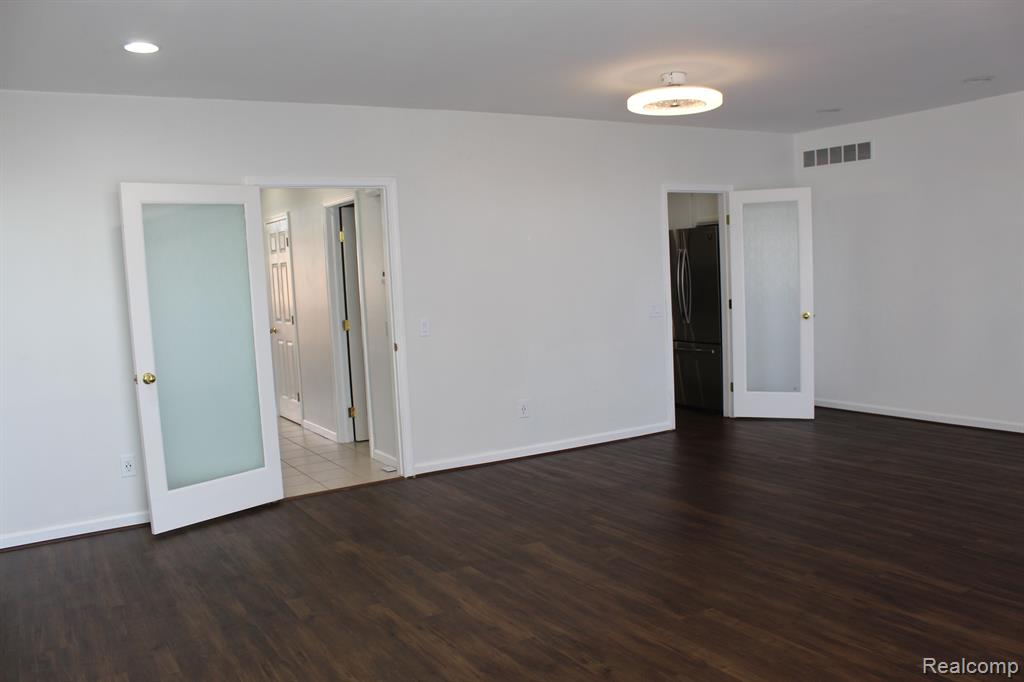 235 Windward Property Photo 39
