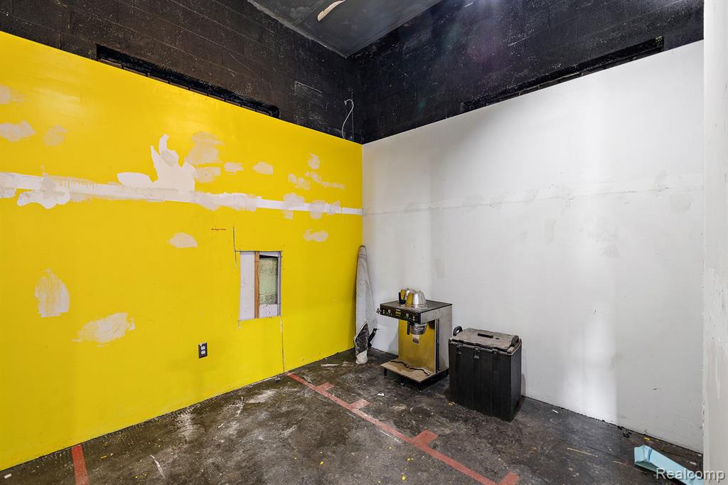 314 E Baltimore Street Property Photo 8