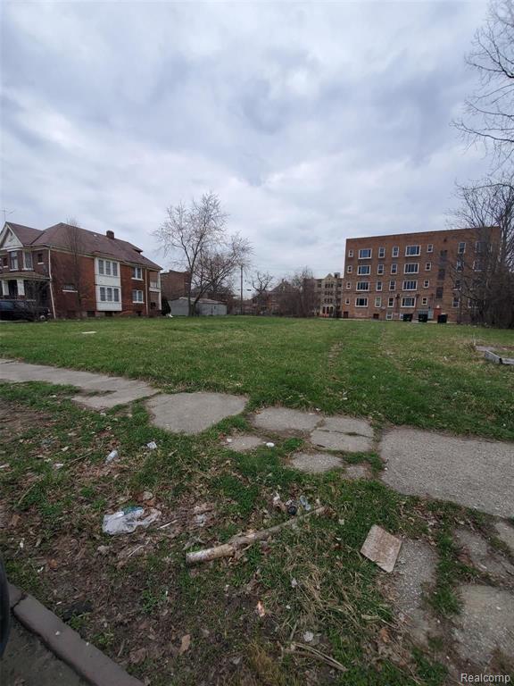 650 Gladstone Street Property Photo 5
