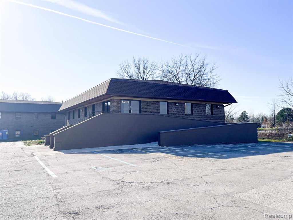 5265 W Pierson Road Property Photo 1