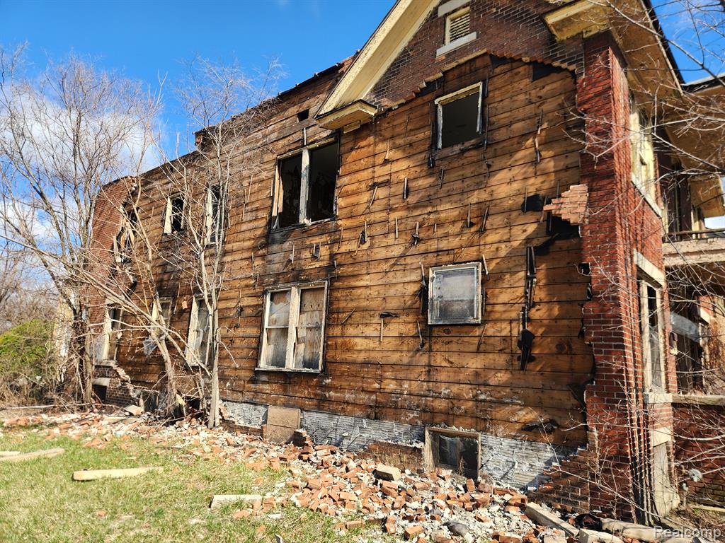 8773 Petoskey Avenue Property Photo 3