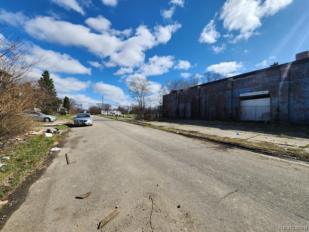 8773 Petoskey Avenue Property Photo 7