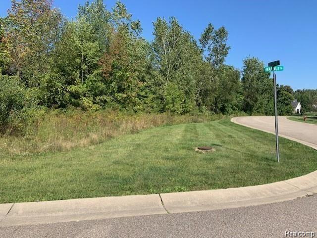 5156 Hickory Trail Property Photo 1