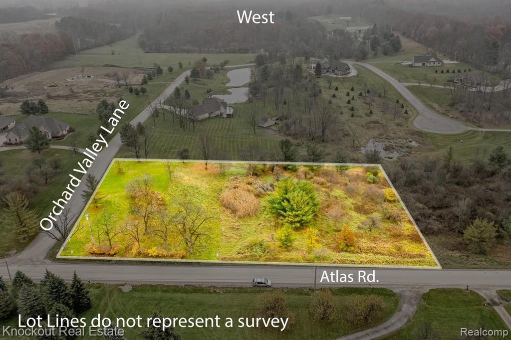9338 Orchard Valley Lane Property Photo 3
