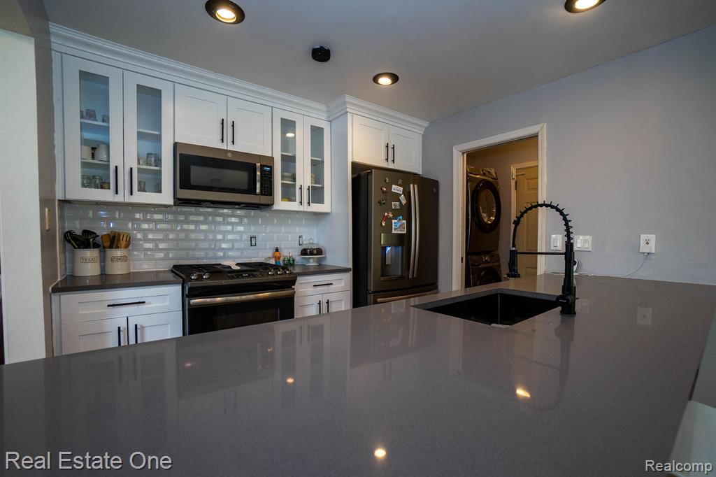 5206 Royal Vale Property Photo 7