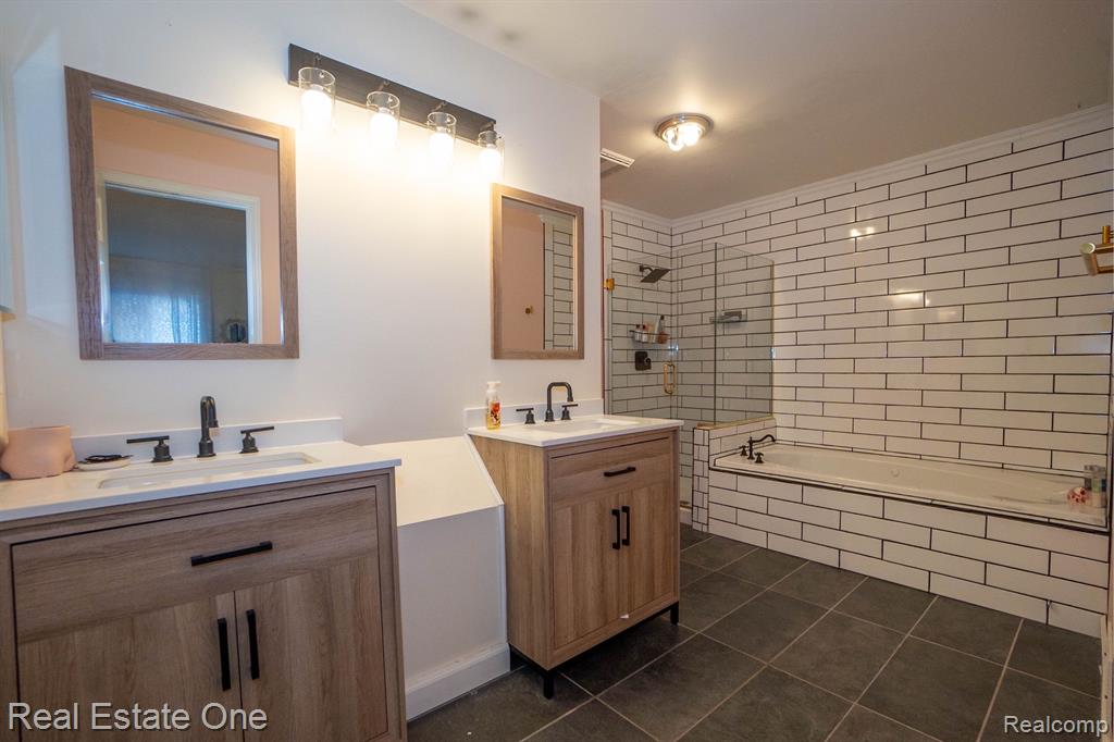 5206 Royal Vale Property Photo 11