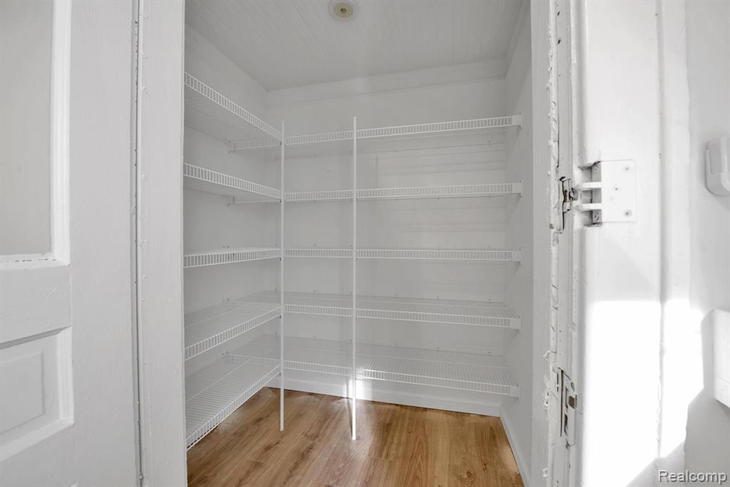 290 Pearson Street Property Photo 14