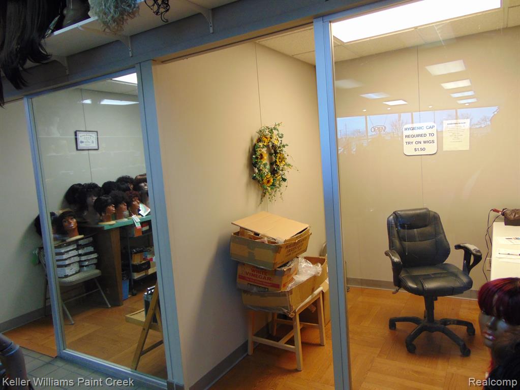 15390 Gratiot Avenue Property Photo 21