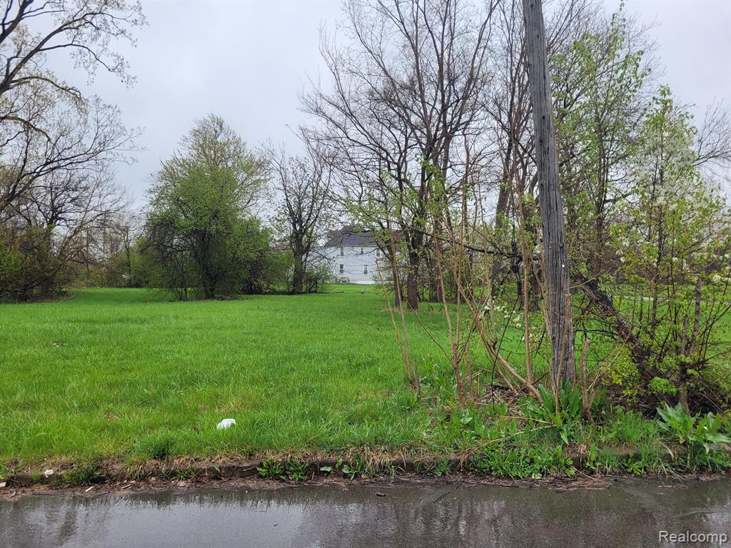2439 ASH Street Property Photo 1