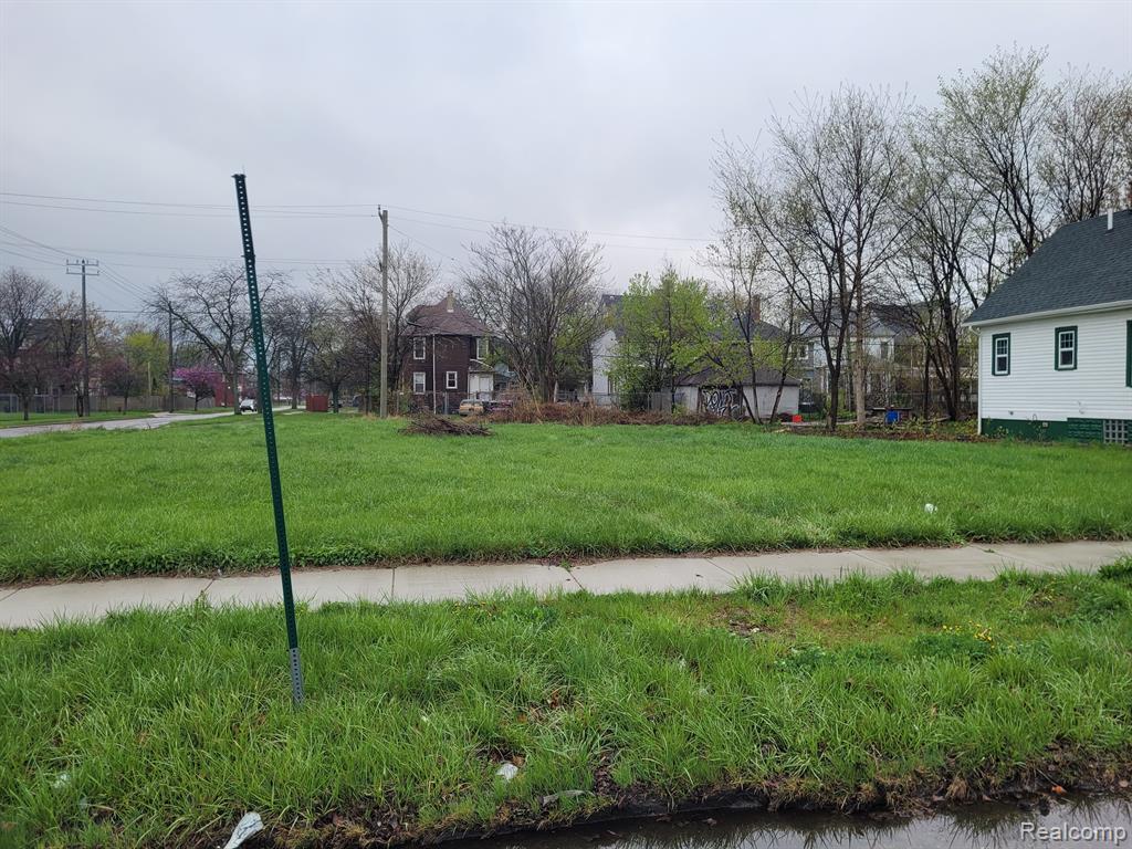 448 E EUCLID Street Property Photo 1