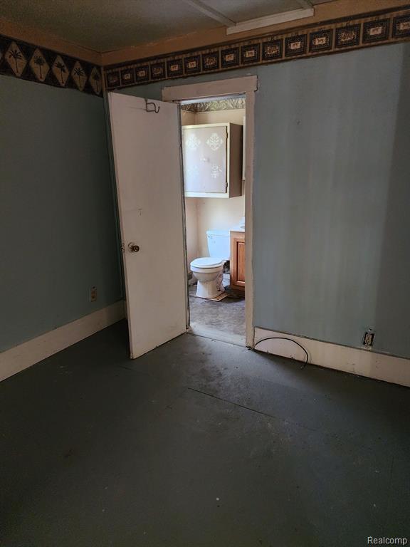 528 S Fairview Avenue Property Photo 6