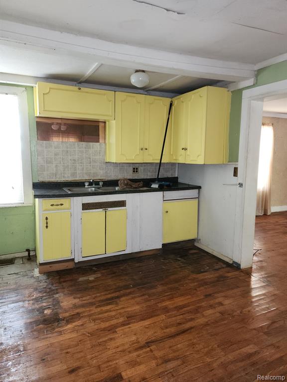 528 S Fairview Avenue Property Photo 7