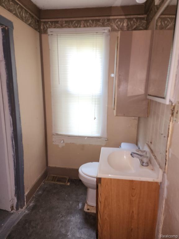 528 S Fairview Avenue Property Photo 9