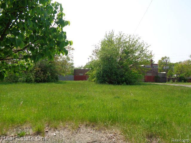 1051 Concord Street Property Photo 4