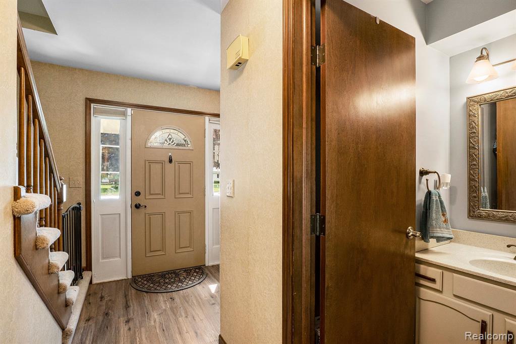 3287 Columbine Drive Property Photo 6