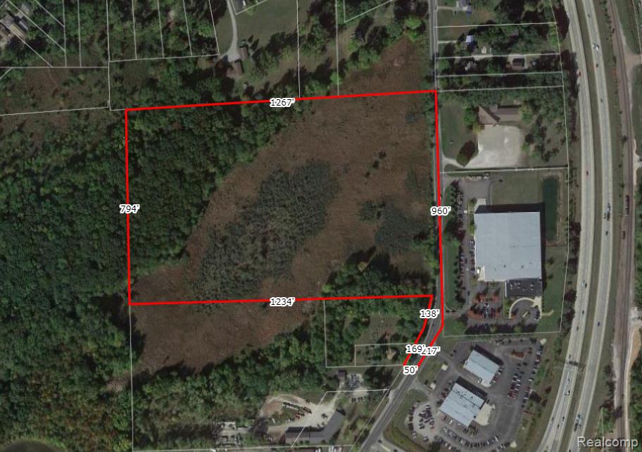 15000 North Rd Property Photo 1