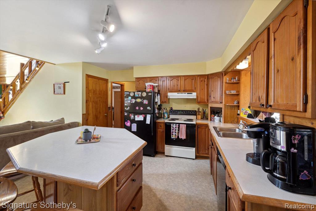 22495 24 Mile Road Property Photo 11